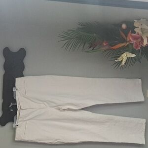 Lauren Ralph Jeans White Size 16 Inseam:29" Rise:11.5 Waist:19.5"